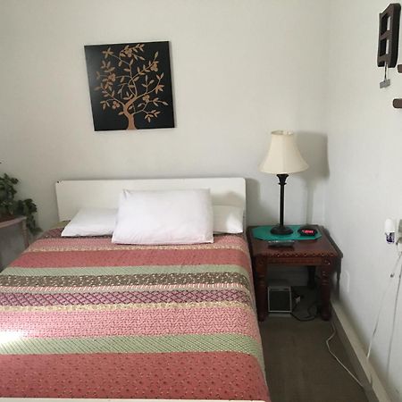 Midway Motel Caliente ภายนอก รูปภาพ